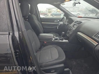 2019 Ford Explorer XLT – miniatura 8
