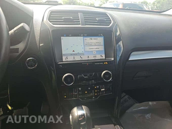 2019 Ford Explorer XLT - miniatura 10