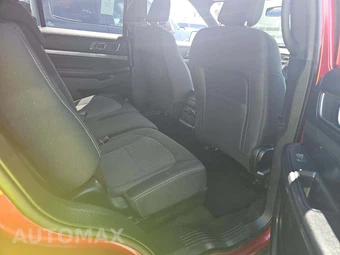 2019 Ford Explorer XLT - miniatura 17