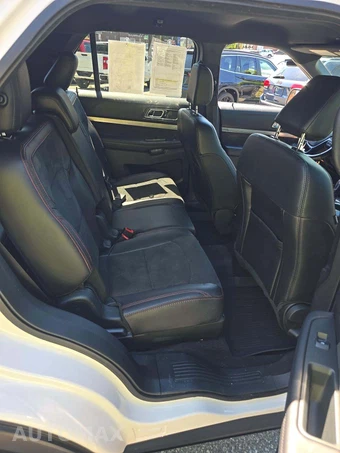 2019 Ford Explorer XLT - miniatura 17
