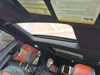 2019 Ford Explorer XLT - miniatura 11