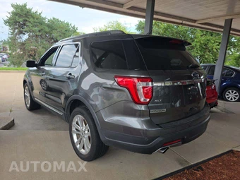 2019 Ford Explorer XLT - miniatura 2