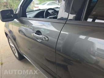 2019 Ford Explorer XLT - miniatura 24