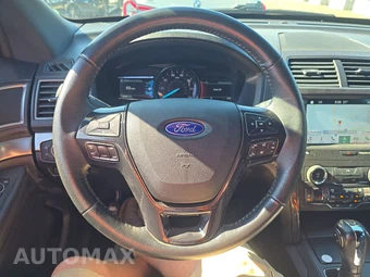 2019 Ford Explorer XLT – miniatura 10
