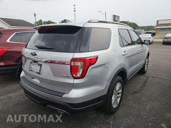 2019 Ford Explorer XLT - miniatura 3