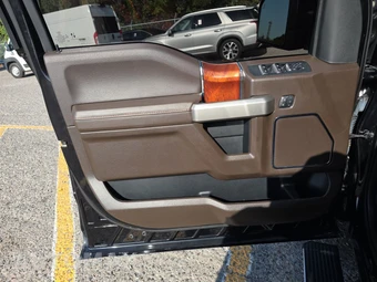 2019 Ford F-150 King Ranch Crew Cab Short Bed - miniatura 9