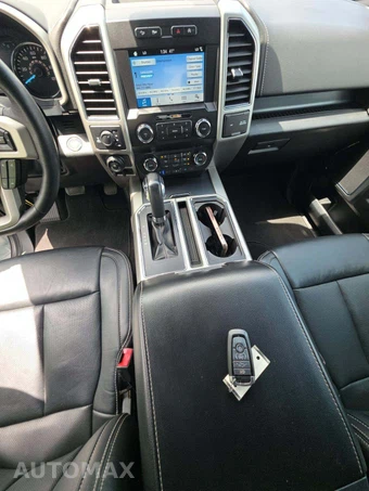 2019 Ford F-150 Lariat Crew Cab Medium Bed - miniatura 10