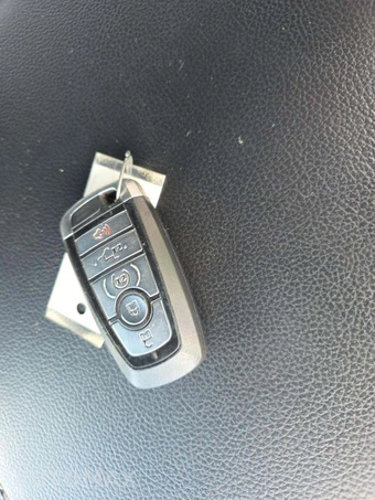 2019 Ford F-150 Lariat Crew Cab Medium Bed - miniatura 8