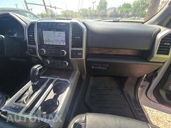2019 Ford F-150 Lariat Crew Cab Medium Bed - miniatura 19