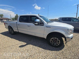 2019 Ford F-150 Lariat Crew Cab Medium Bed - miniatura 4