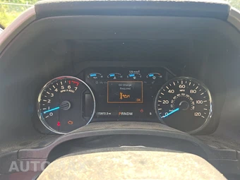 2019 Ford F-150 Lariat Crew Cab Medium Bed - miniatura 12