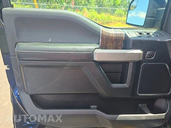 2019 Ford F-150 Lariat Crew Cab Medium Bed - miniatura 9