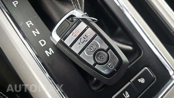 2019 Ford F-150 Lariat Crew Cab Short Bed - miniatura 21