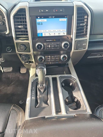 2019 Ford F-150 Lariat Crew Cab Short Bed - miniatura 11