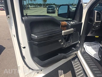 2019 Ford F-150 Lariat Crew Cab Short Bed - miniatura 9