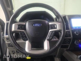2019 Ford F-150 Lariat Crew Cab Short Bed - miniatura 10