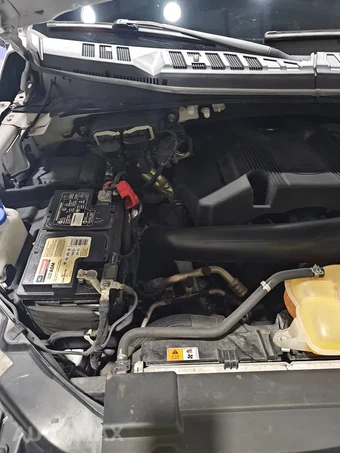 2019 Ford F-150 Lariat Crew Cab Short Bed - miniatura 22