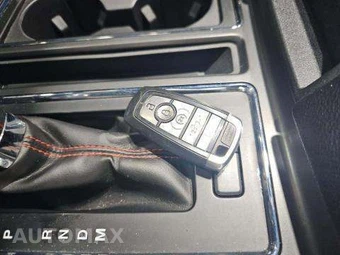2019 Ford F-150 Lariat Crew Cab Short Bed - miniatura 8