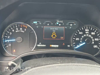 2019 Ford F-150 Lariat Crew Cab Short Bed - miniatura 12