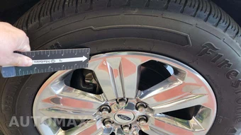 2019 Ford F-150 Lariat Crew Cab Short Bed - miniatura 23