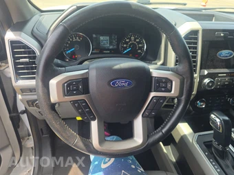 2019 Ford F-150 Lariat Crew Cab Short Bed - miniatura 10