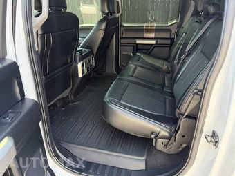 2019 Ford F-150 Lariat Crew Cab Short Bed - miniatura 26