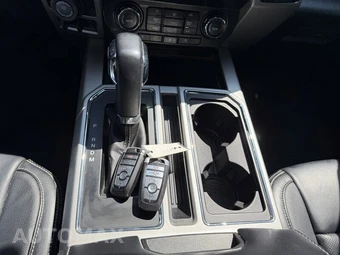 2019 Ford F-150 Lariat Crew Cab Short Bed - miniatura 41