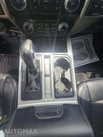 2019 Ford F-150 Lariat Crew Cab Short Bed - miniatura 32