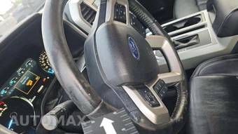 2019 Ford F-150 Lariat Crew Cab Short Bed - miniatura 24