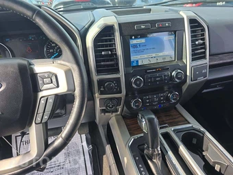 2019 Ford F-150 Lariat Crew Cab Short Bed - miniatura 10