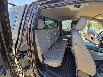 2019 Ford F-150 Lariat Extended Cab Medium Bed w/Rear Doors - miniatura 13