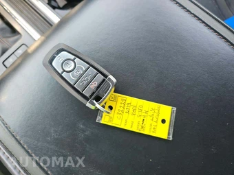 2019 Ford F-150 Platinum Crew Cab Medium Bed - miniatura 8