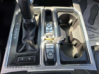 2019 Ford F-150 Platinum Crew Cab Short Bed - miniatura 5