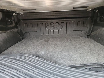 2019 Ford F-150 Raptor Crew Cab Short Bed - miniatura 16