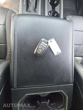 2019 Ford F-150 Raptor Crew Cab Short Bed - miniatura 8