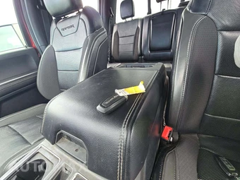 2019 Ford F-150 Raptor Crew Cab Short Bed - miniatura 8