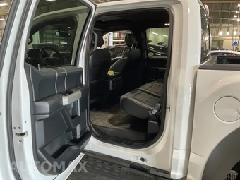 2019 Ford F-150 Raptor Crew Cab Short Bed - miniatura 18