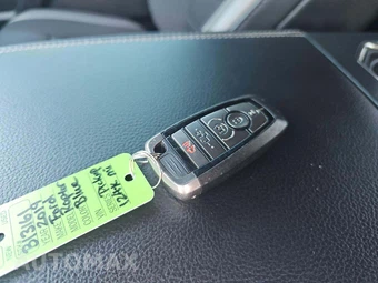 2019 Ford F-150 Raptor Crew Cab Short Bed - miniatura 8