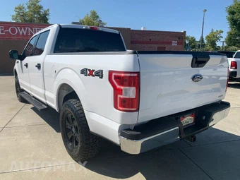2019 Ford F-150 XLT Crew Cab Medium Bed - miniatura 2