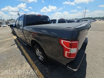 2019 Ford F-150 XLT Crew Cab Medium Bed - miniatura 6