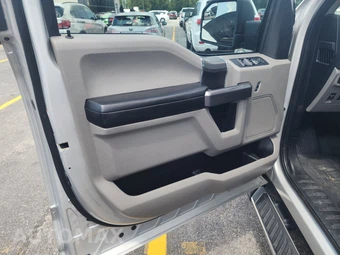 2019 Ford F-150 XLT Crew Cab Short Bed - miniatura 9