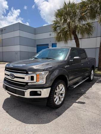 2019 Ford F-150 XLT Crew Cab Short Bed - miniatura 3