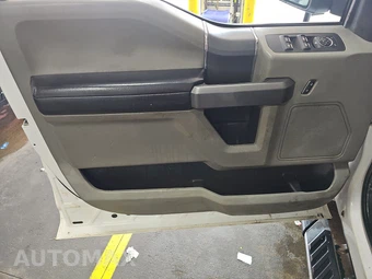 2019 Ford F-150 XLT Crew Cab Short Bed - miniatura 9