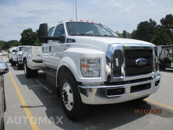 2019 Ford F650 SUPER DUTY Crew Cab - miniatura 2