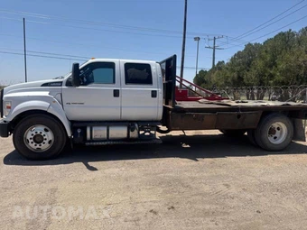 2019 Ford F650 SUPER DUTY Crew Cab - miniatura 2