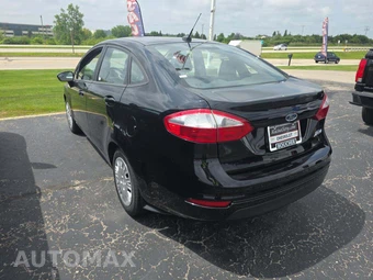 2019 Ford Fiesta S Sedan - miniatura 2