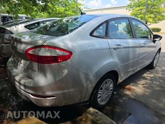 2019 Ford Fiesta S Sedan – miniatura 3