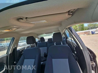 2019 Ford Fiesta S Sedan – miniatura 8
