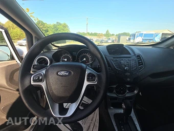 2019 Ford Fiesta SE Hatchback – miniatura 11
