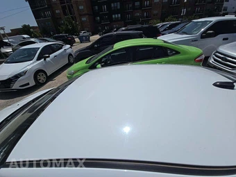 2019 Ford Fiesta SE Sedan – miniatura 12